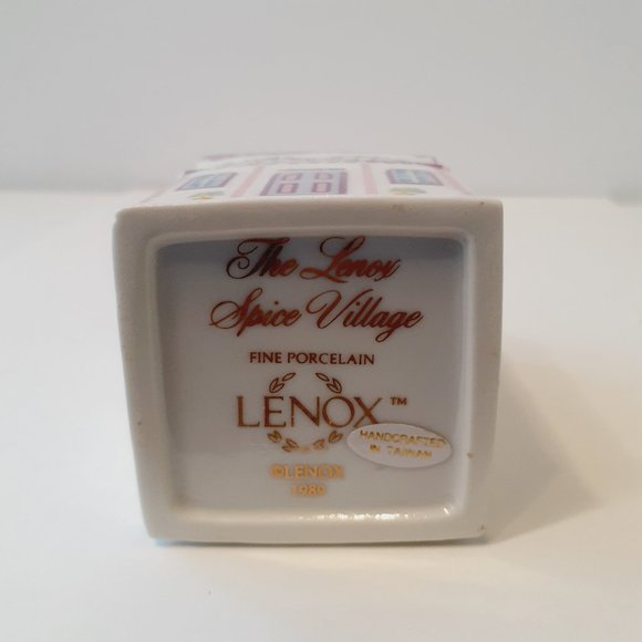 v i n t a g e :: 1989 The Lenox Spice Village  | MARJORAM House - Picture 7 of 11